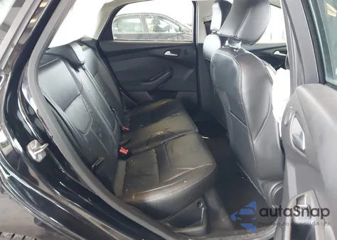 2017 Ford Focus Titanium из США, поврежденный, VIN 1FADP3N29HL211674